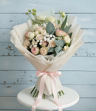 Букет цветов из:  Розы и Лизиантусы в Старой Меловой