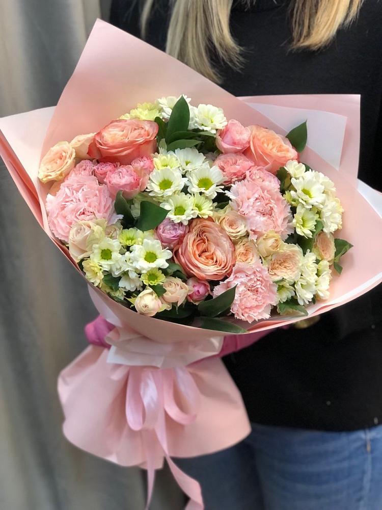 Букет цветов из: Гвоздики, Розы и Хризантемы в Старой Меловой