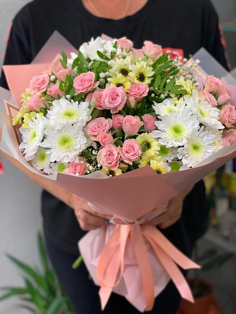 Букет цветов из: Розы и Хризантемы в Старой Меловой