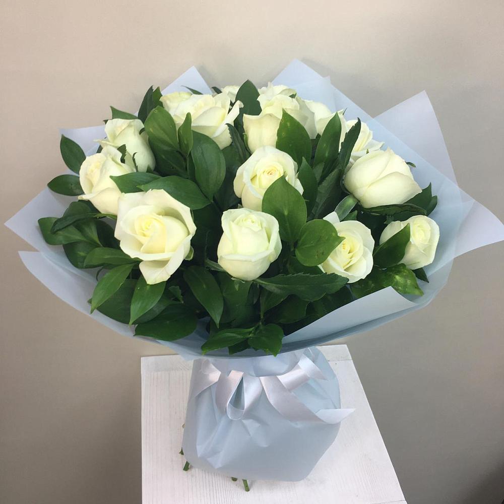 Букет 15 Белых роз Проуд в Старой Меловой