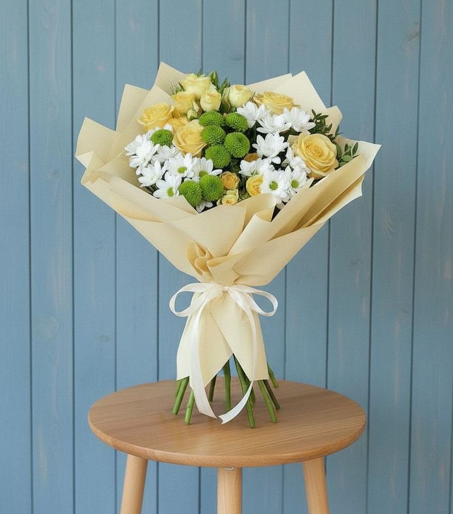 Букет цветов из: Хризантемы и Розы в Старой Меловой