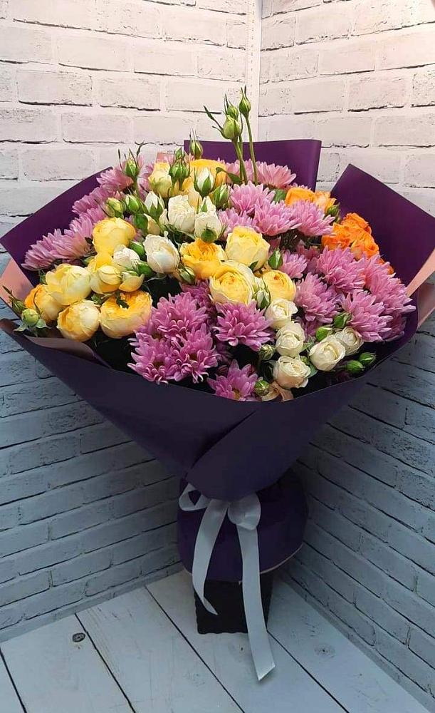Букет цветов из: Хризантемы и Розы в Старой Меловой