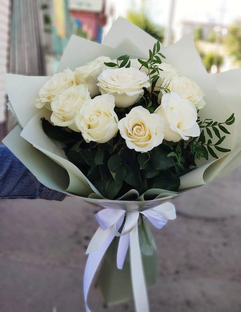 Букет Белые розы Проуд в Старой Меловой