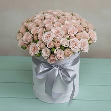 Цветочная композиция из Розы в шляпной коробке #REPLACE_PRED# Старой Меловой