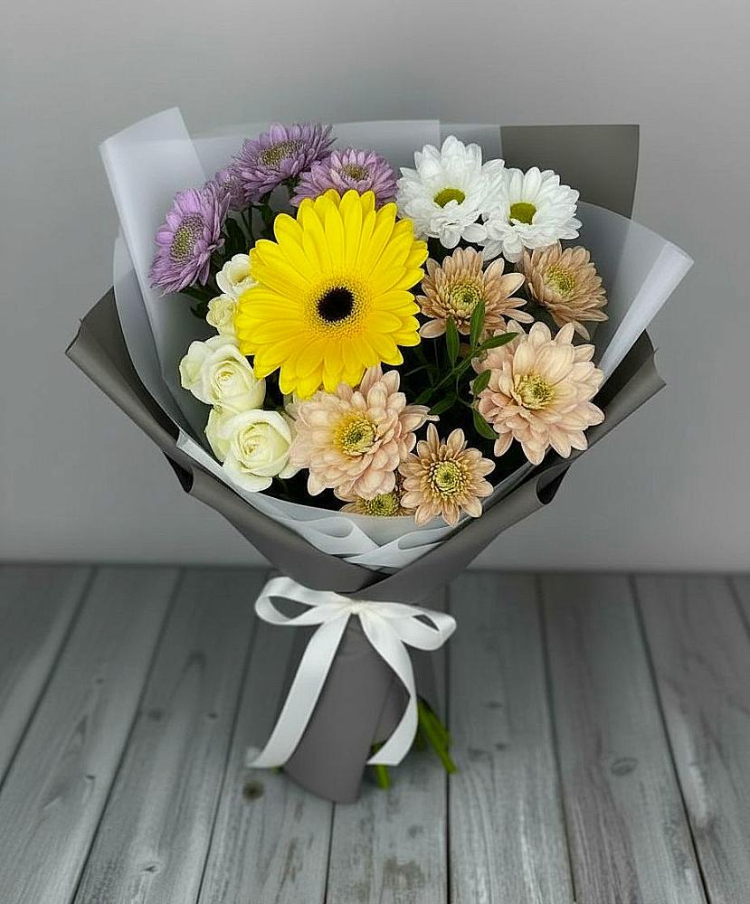 Букет цветов из: Розы, Герберы и Хризантемы в Старой Меловой