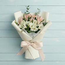 Букет цветов из:  Альстромерии в Старой Меловой