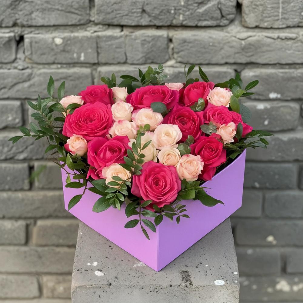 Цветочная композиция из Розы в коробке в Старой Меловой