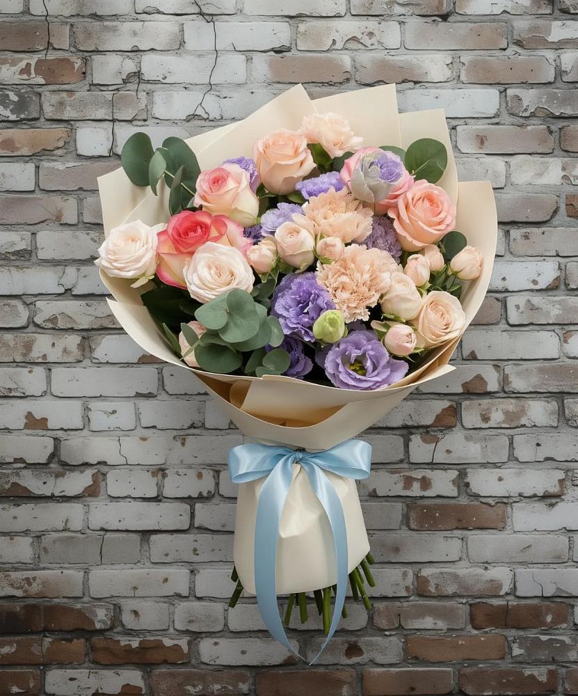 Букет цветов из: Розы, Лизиантусы и Гвоздики в Старой Меловой