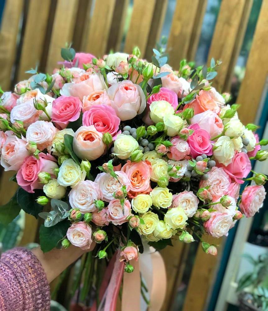 Букет цветов из: Розы в Старой Меловой