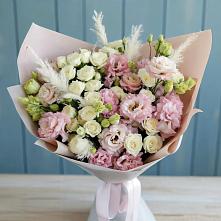 Букет цветов из:  Альстромерии и Розы #REPLACE_PRED# Старой Меловой